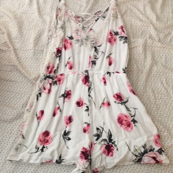 Romper - Picture 2 of 2